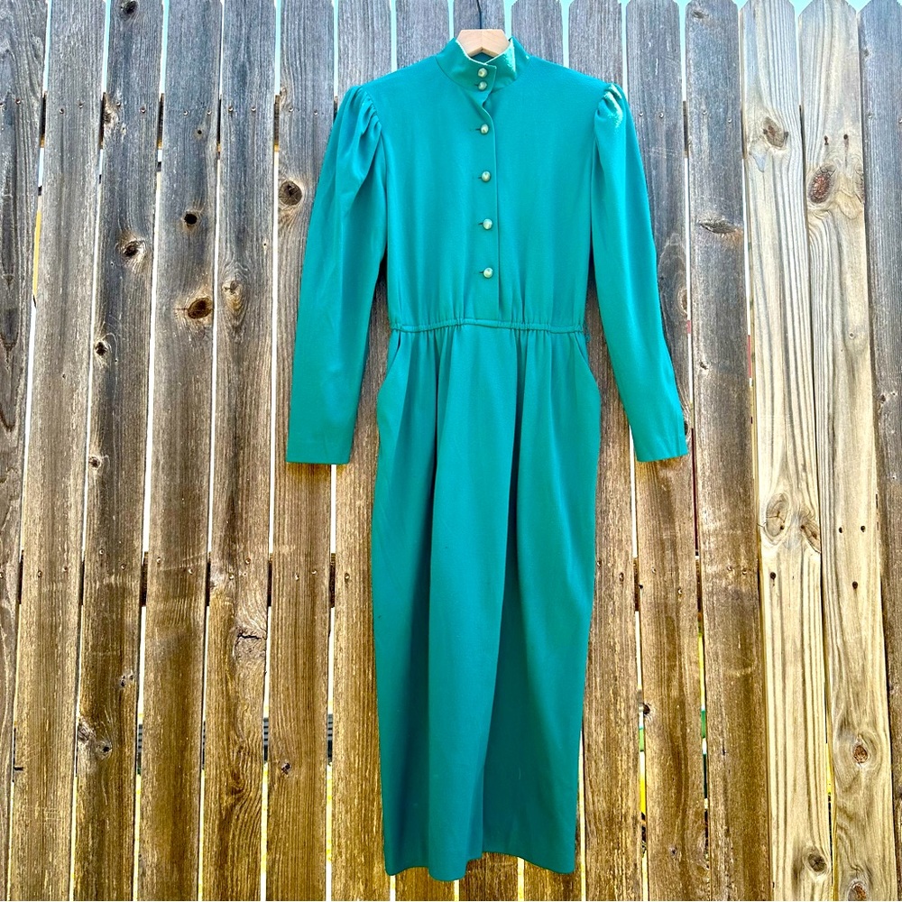 Vintage 1980s green high collar dress